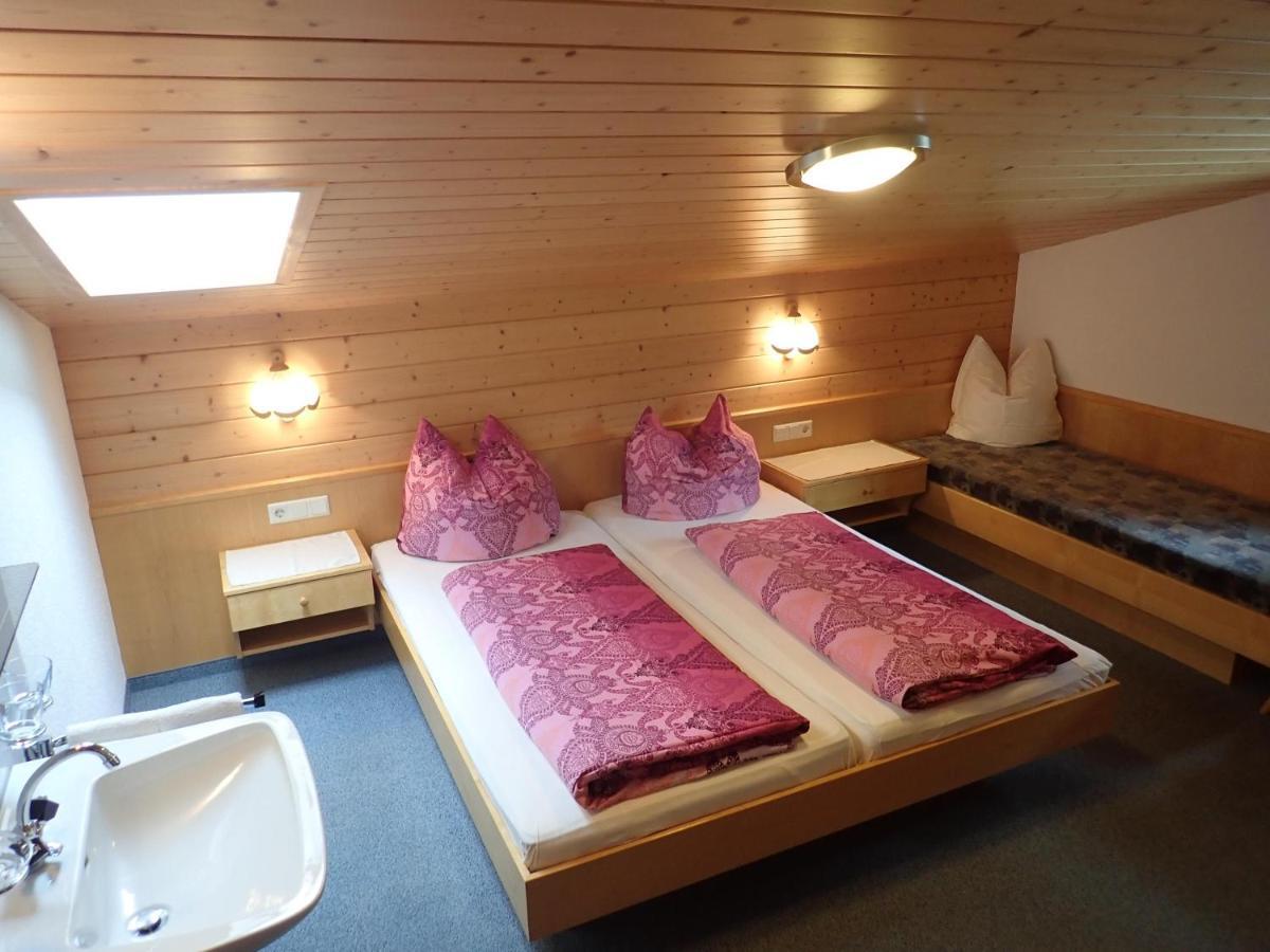 Haus Tuklar Hotel Бранд Екстериор снимка