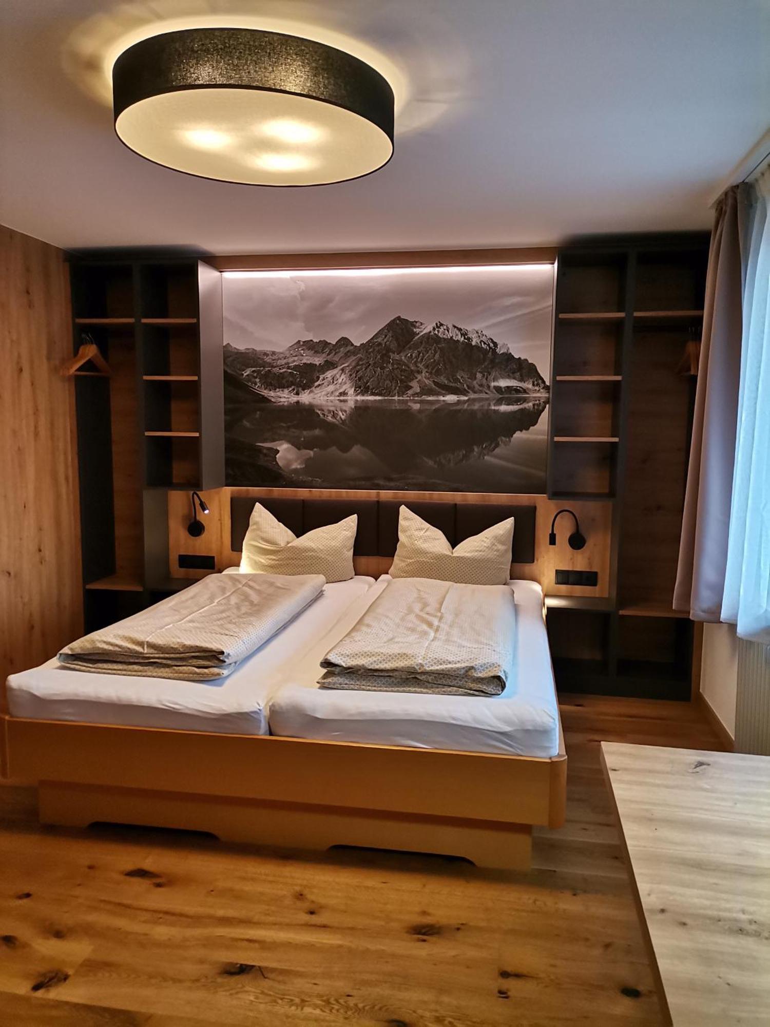 Haus Tuklar Hotel Бранд Екстериор снимка